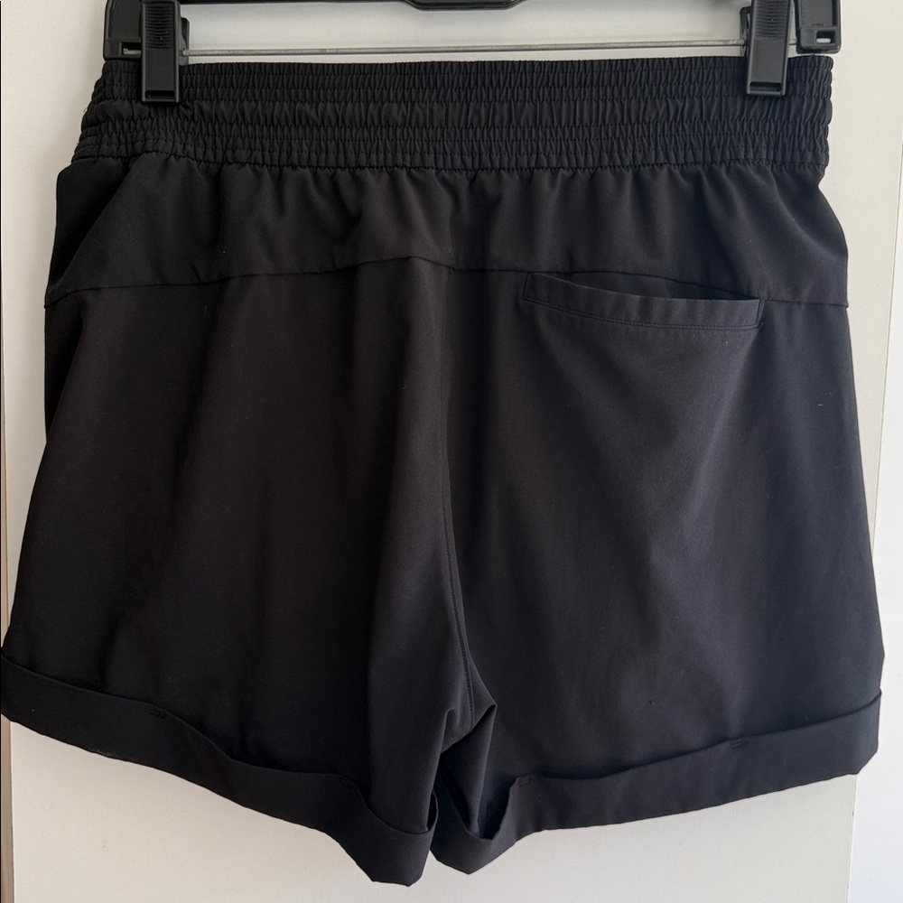 Lululemon spring breakaway shorts - Picture 8 of 8